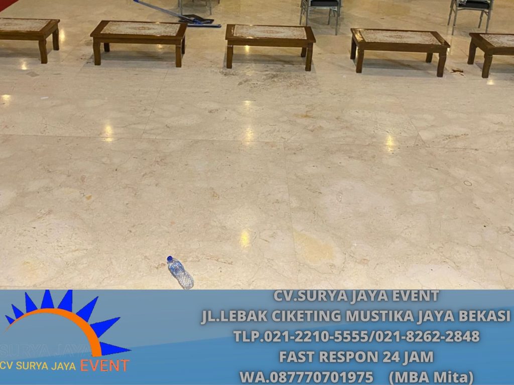 Sewa Meja Kayu VIP Dan Taplak Meja Area Jakarta
