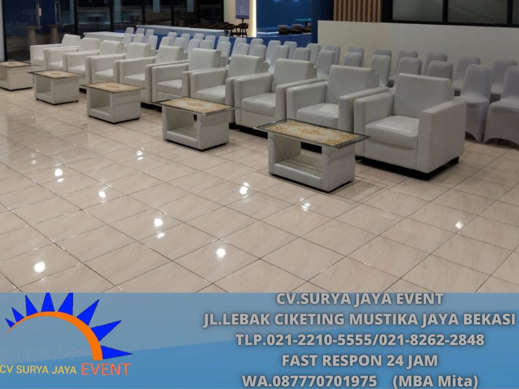 Sewa Sofa Single Putih Set Meja VIP Jakarta Pusat 