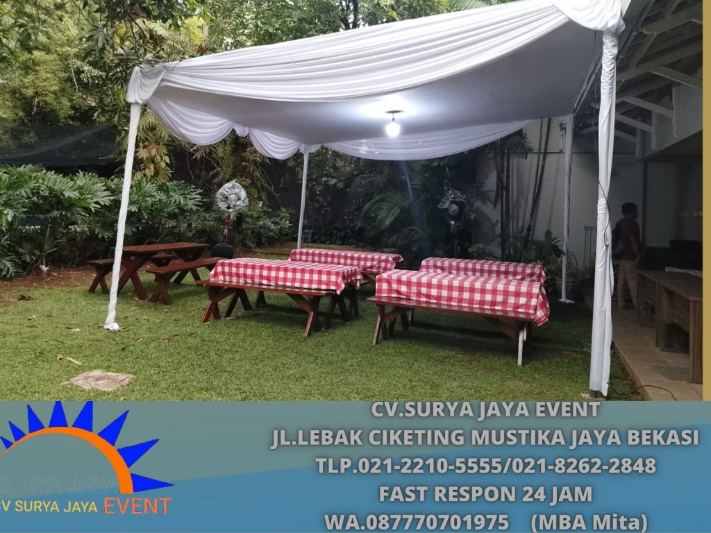 Sewa TENDA PLAFON PUTIH,MEJA TAMAN COVER MOTIF KOTAK Jaksel