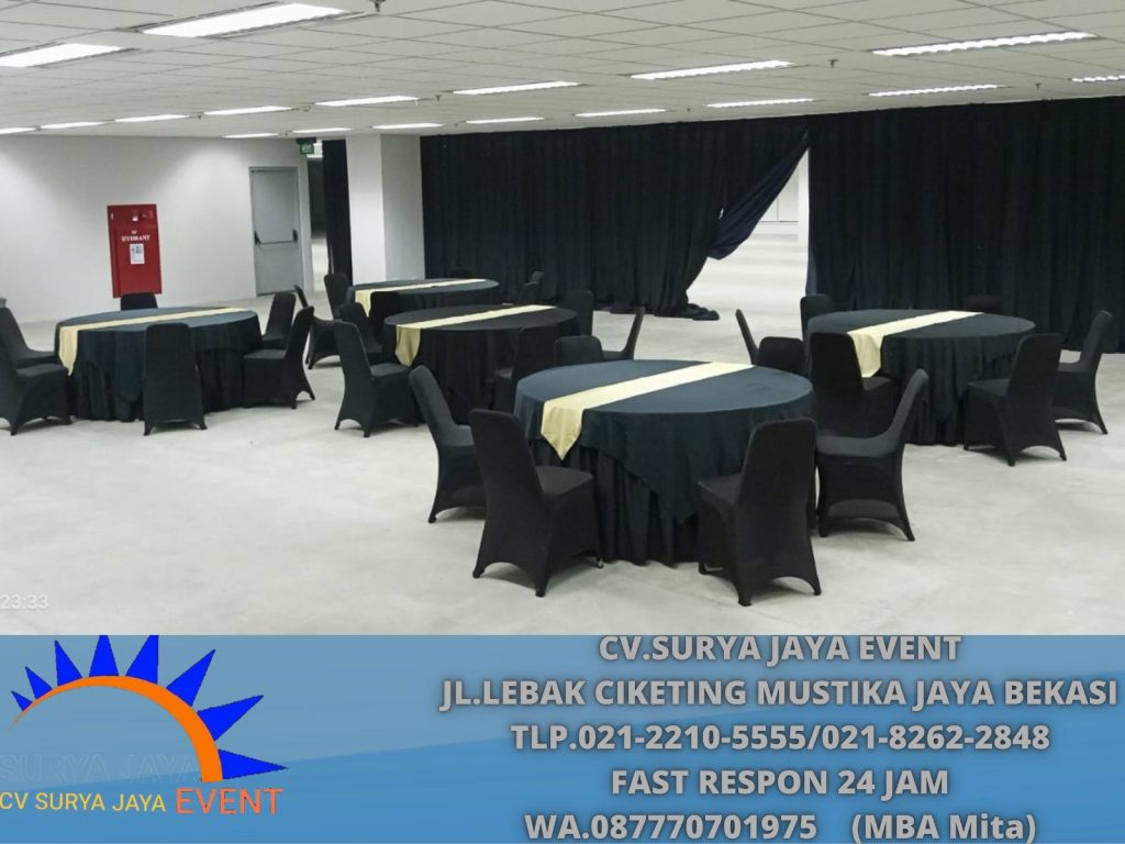Sewa Meja Bulat D160cm Topping Hitam Runer Gold Jakarta