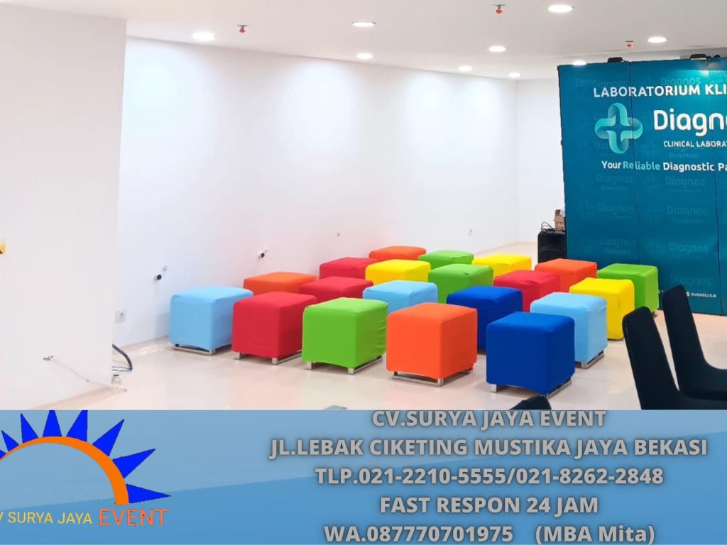 Rental Puff Kotak Warna-warni Event Ice BSD