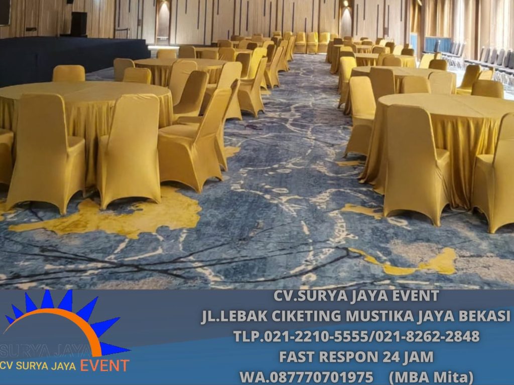 Sewa Meja dan Kursi Cover Gold Jakarta (0877-7070-1975)