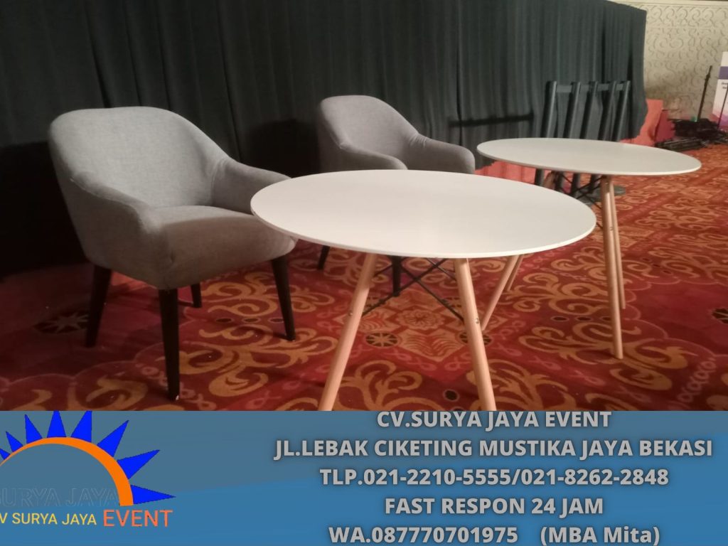 Rental Sofa studio,meja Retro putih jakarta(0877-7070-1975)